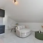 Appartement With Jacuzzi On Rooftop Trogir