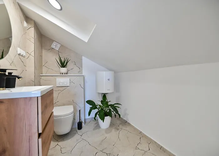 아파트 With Jacuzzi On Rooftop