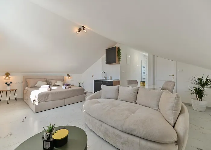 아파트 With Jacuzzi On Rooftop